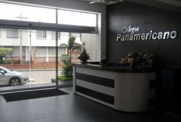 Colegio Panamericano - Polarización de vidrios. 